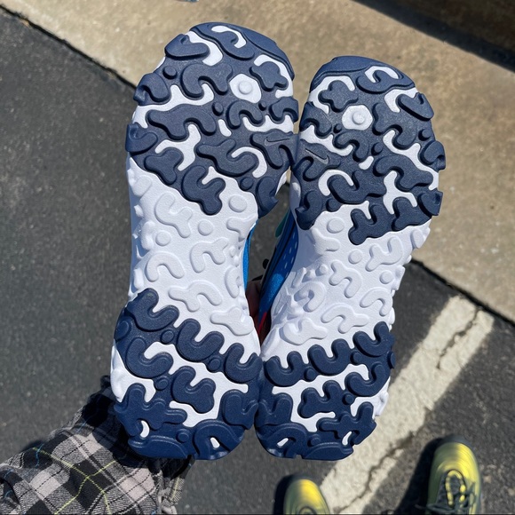 Nike Reacts - Picture 10 of 10